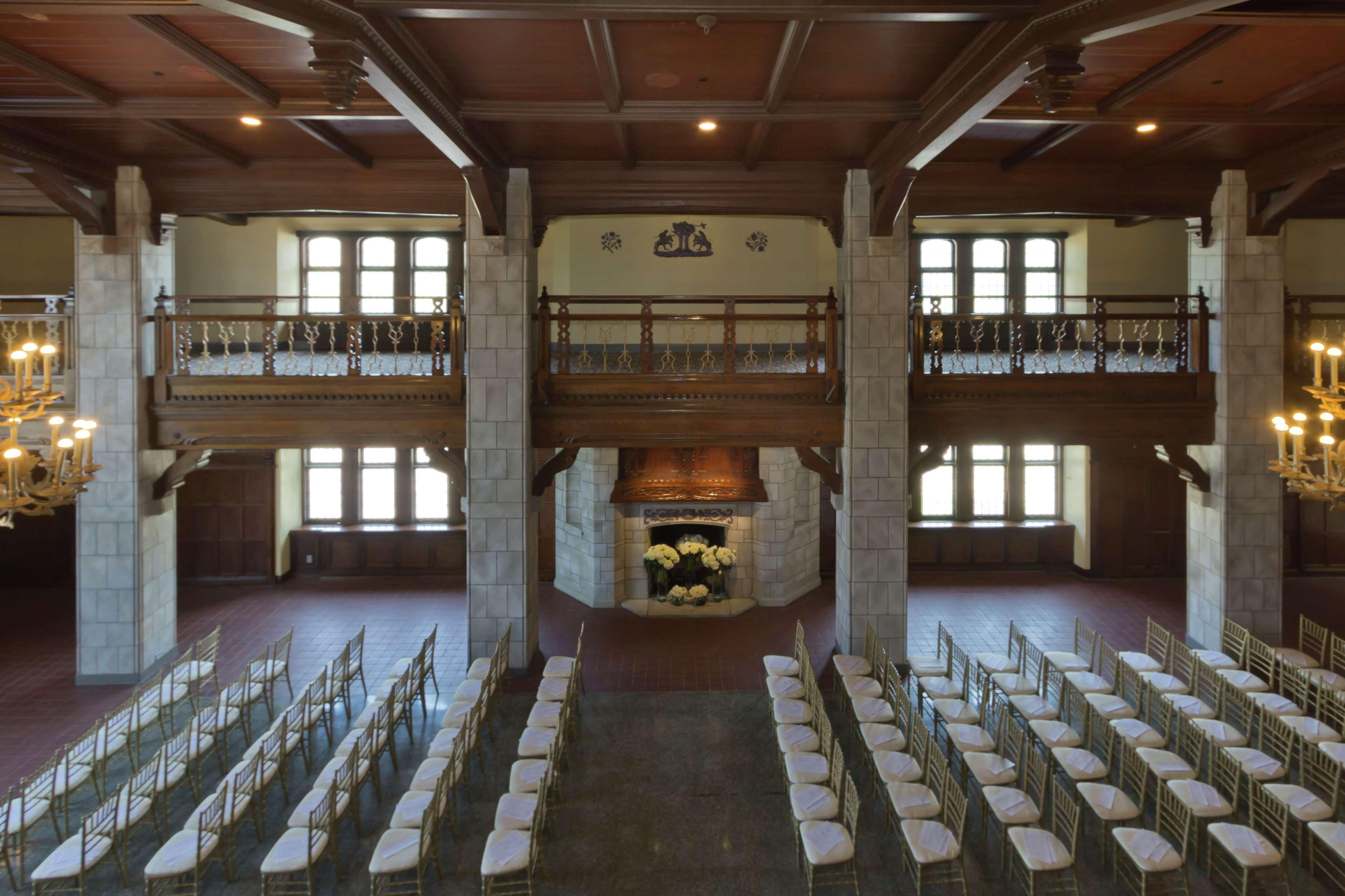 The Tudor Arms Hotel Cleveland - A Doubletree By Hilton Esterno foto