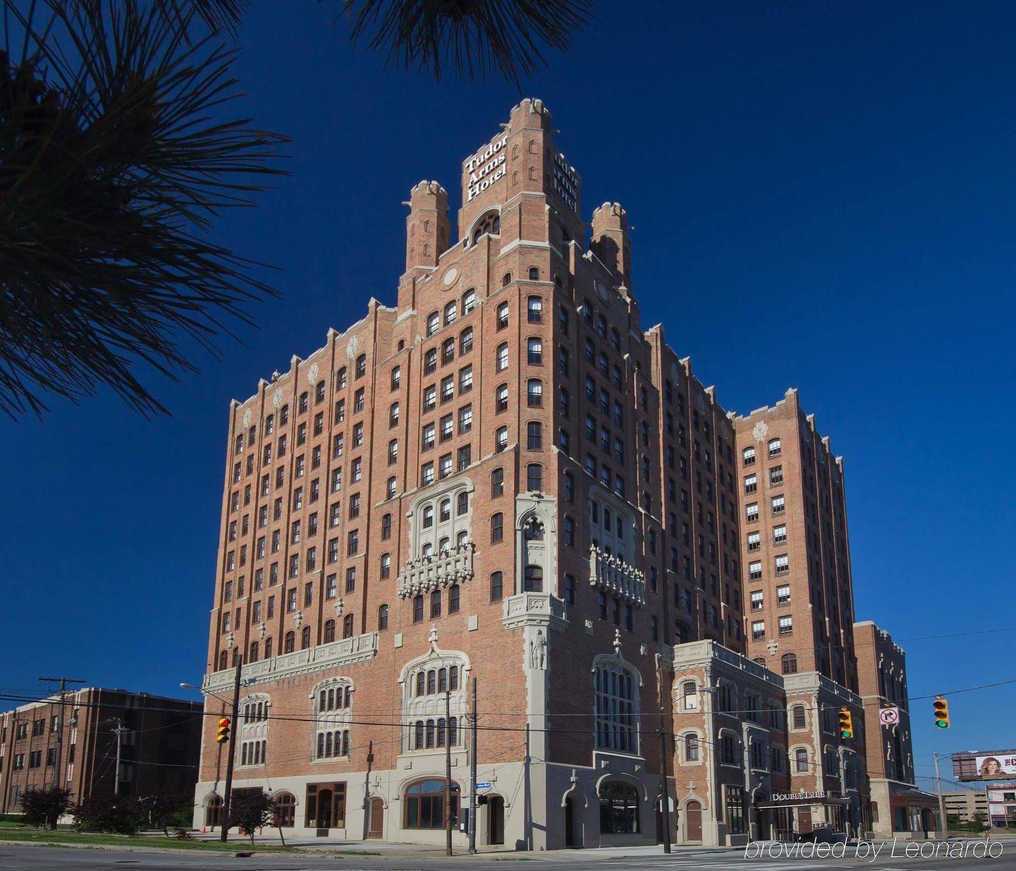 The Tudor Arms Hotel Cleveland - A Doubletree By Hilton Esterno foto
