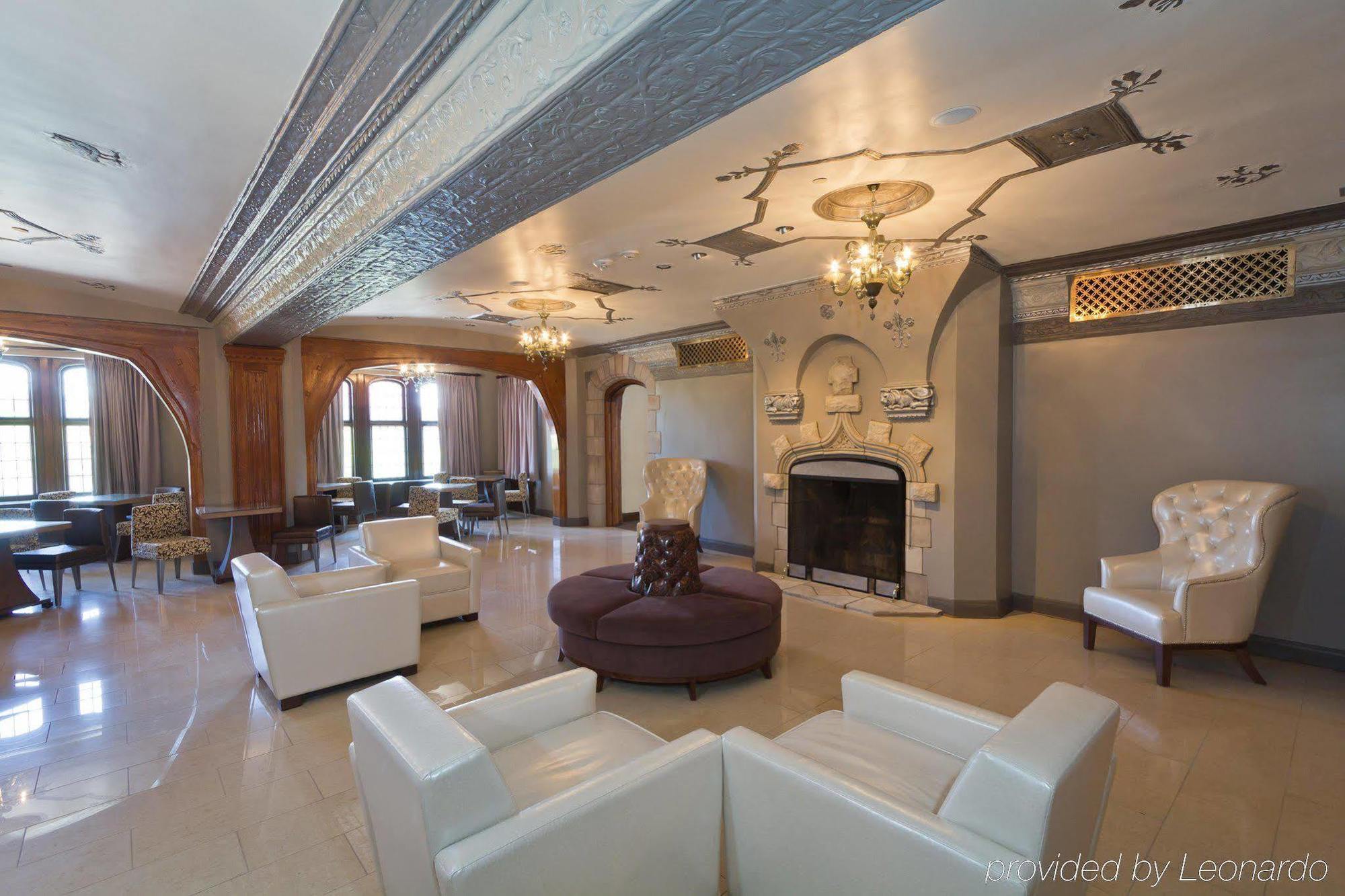 The Tudor Arms Hotel Cleveland - A Doubletree By Hilton Esterno foto