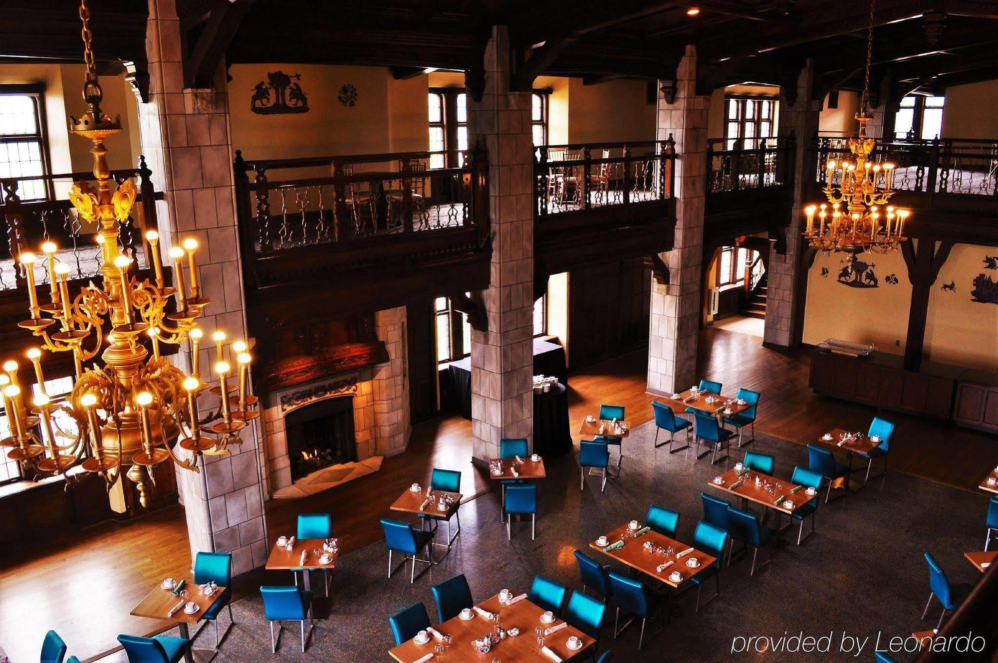 The Tudor Arms Hotel Cleveland - A Doubletree By Hilton Esterno foto